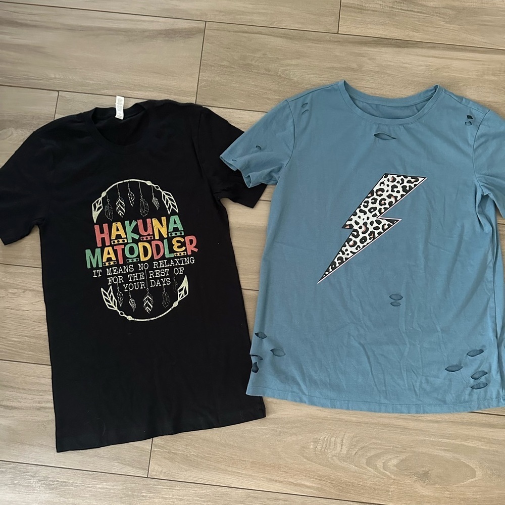 Women’s oversized graphic tee bundle mom shirt comfy tops